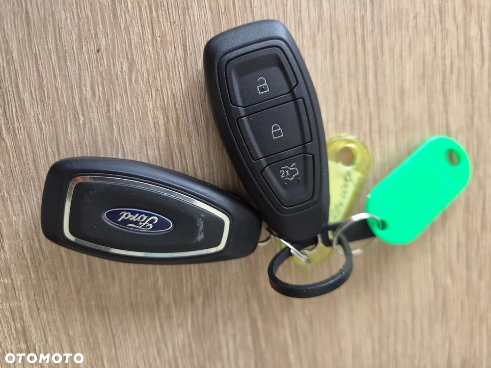 Ford Focus 1.0 EcoBoost ST-Line Red ASS - 14