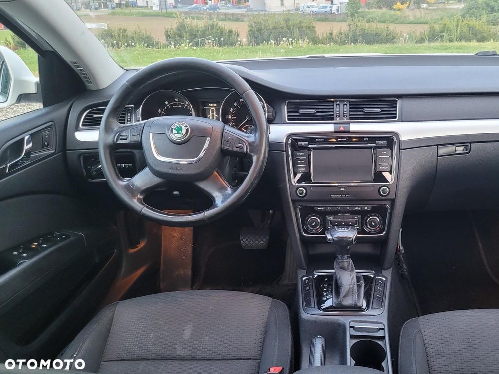 Skoda Superb 1.8 TSI Elegance DSG - 21