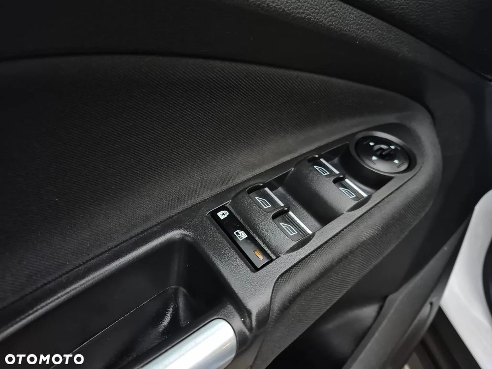 Ford Grand C-MAX - 28