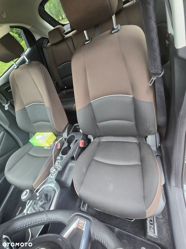 Mazda 2 - 18