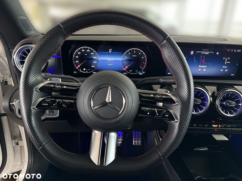 Mercedes-Benz CLA - 11