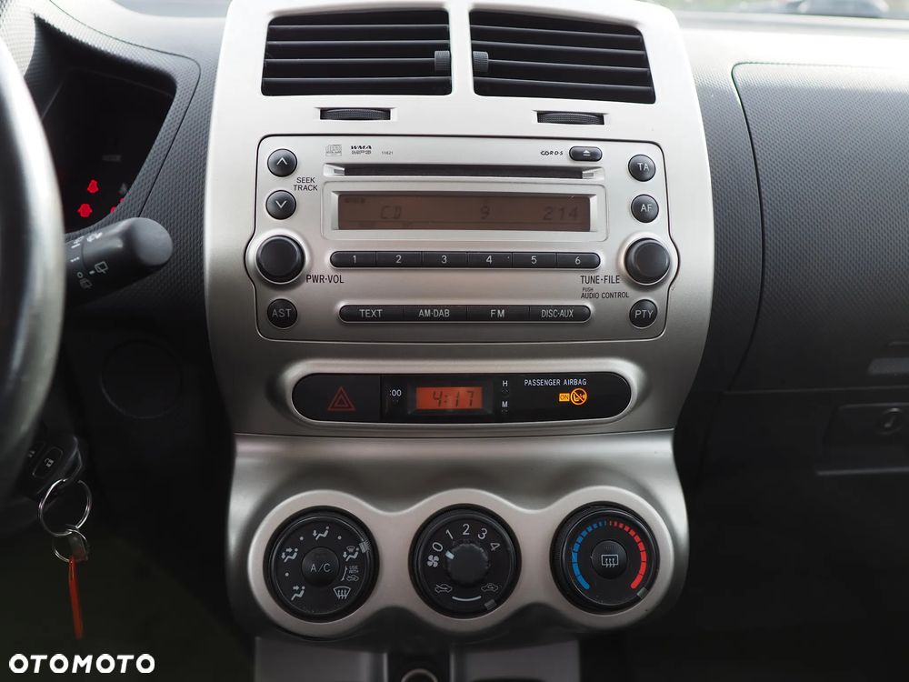 Toyota Urban Cruiser - 25