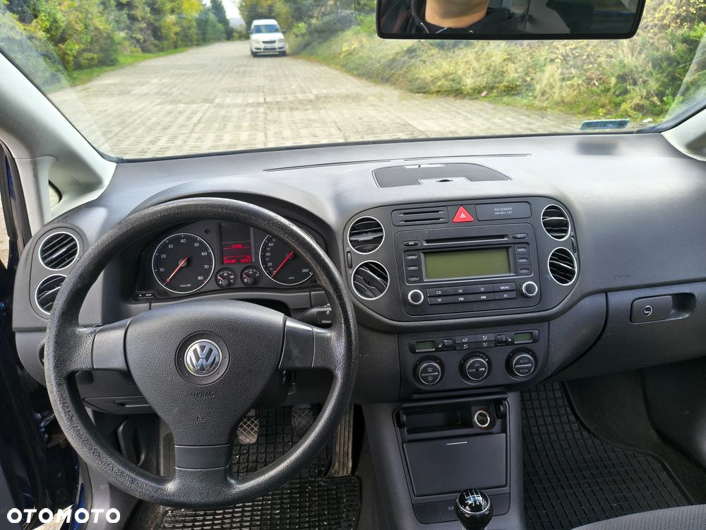 Volkswagen Golf Plus - 14