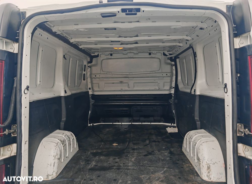 Renault Trafic (ENERGY) Start & Stop Combi Expression - 17