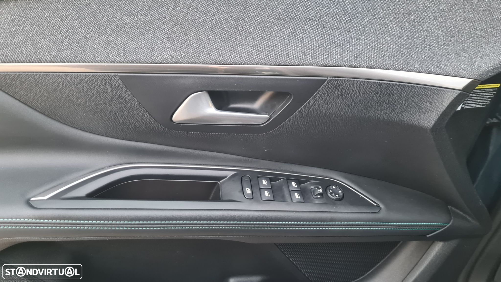 Peugeot 5008 1.5 BlueHDi Crossway EAT8 - 8