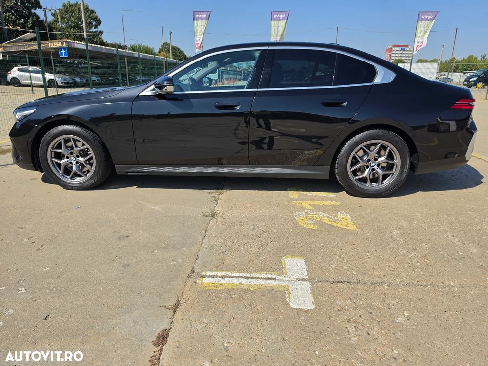 BMW Seria 5 520d AT MHEV - 25