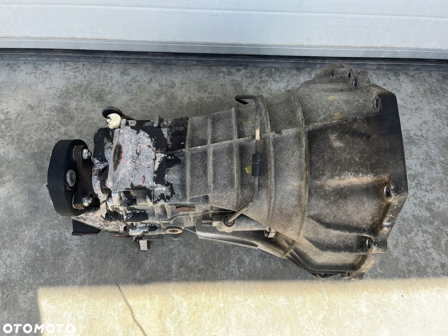 SKRZYNIA BIEGÓW MANUALNA MERCEDES W124 1242609801 717.412 200E 220E 230E - 2