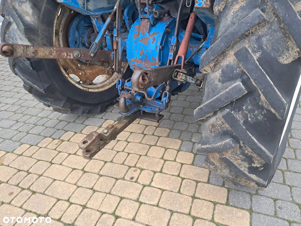 Ford 3000 - 9