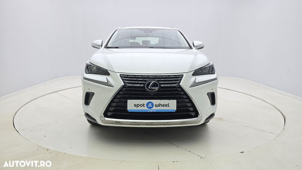 Lexus Seria NX 300h AWD Business - 3