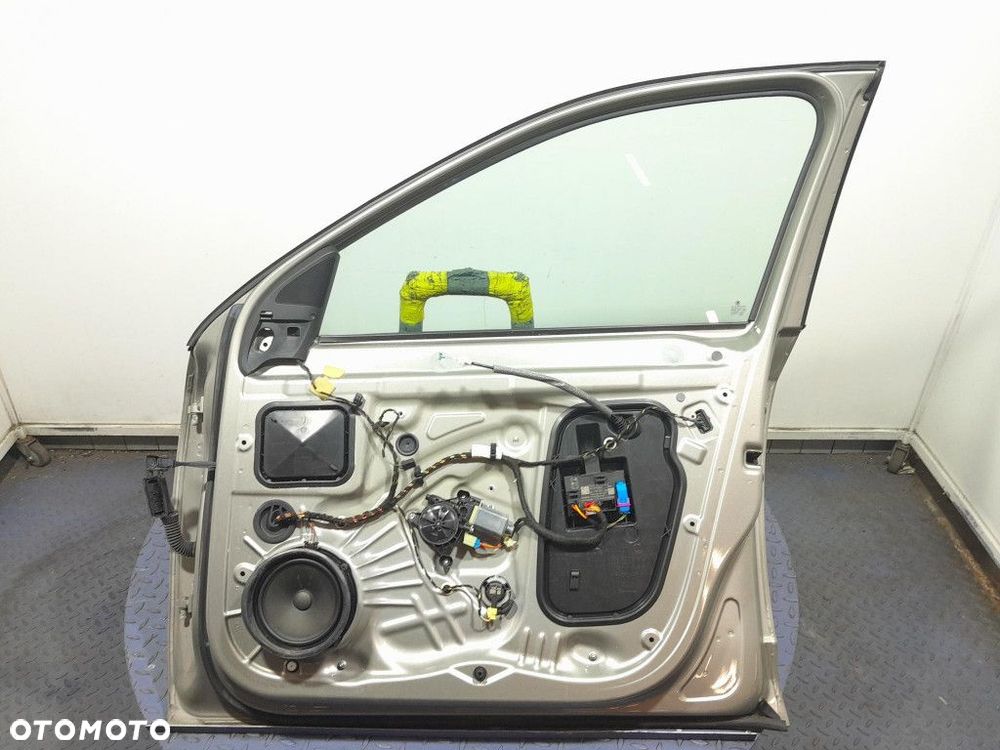 SKODA OCTAVIA III DRZWI PRZÓD PRZEDNIE PRAWE LF8H - 12