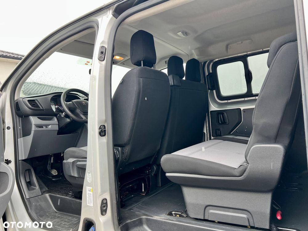 Peugeot Traveller 1.6 BlueHDi Compact Allure - 24