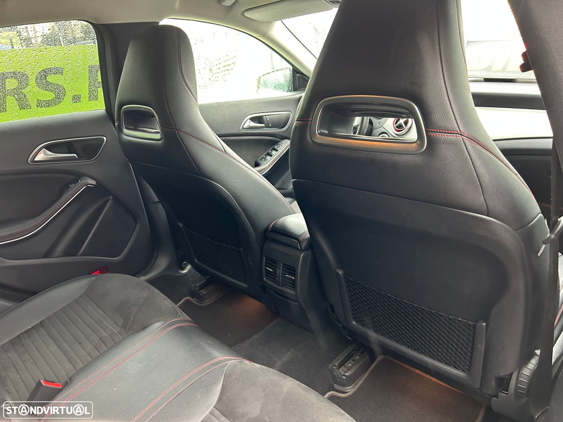 Mercedes-Benz CLA 180 Shooting Brake d AMG Line - 17