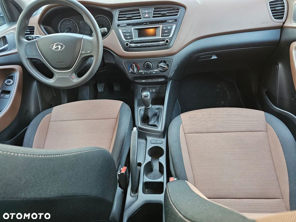 Hyundai i20 1.2 Classic - 27