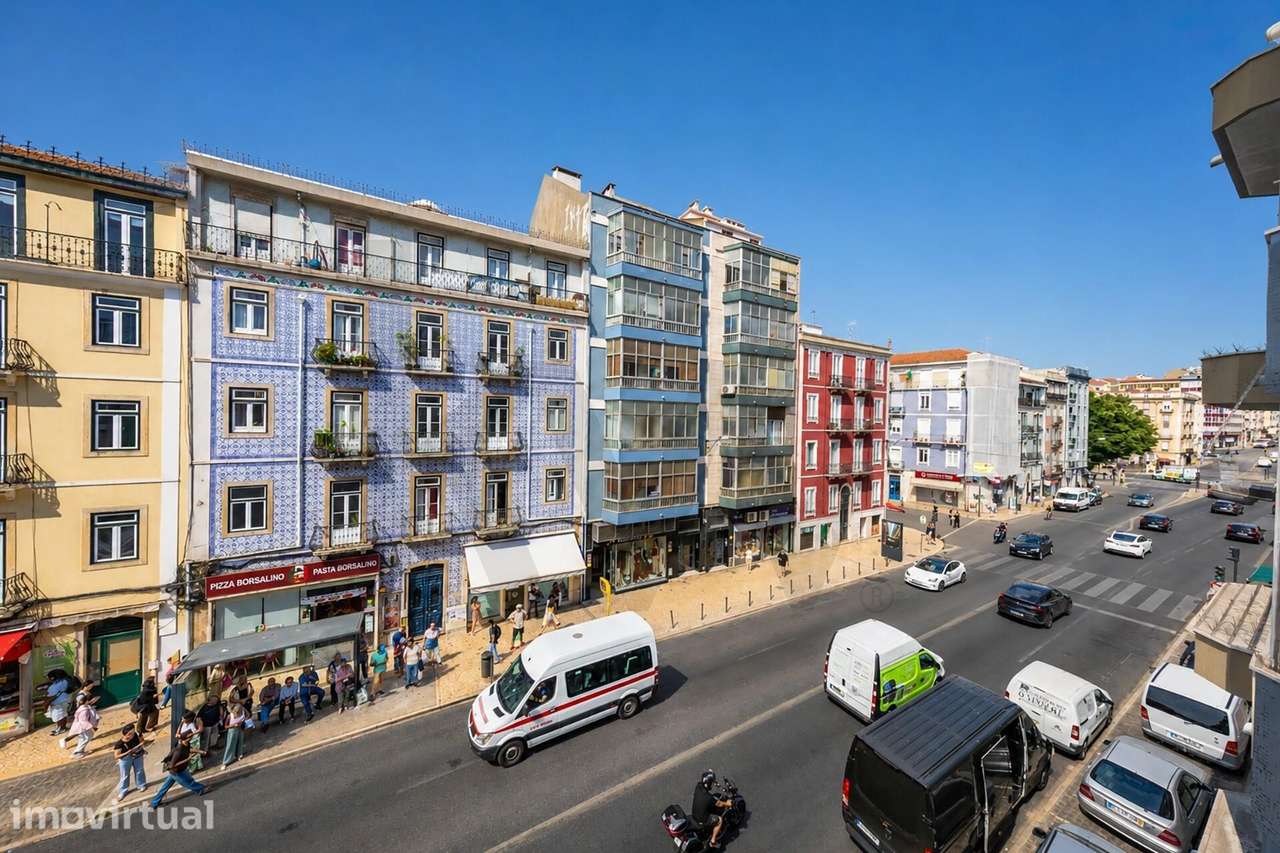 Tradição e Modernidade: T4 na Rua Morais Soares - Grande imagem: 4/31