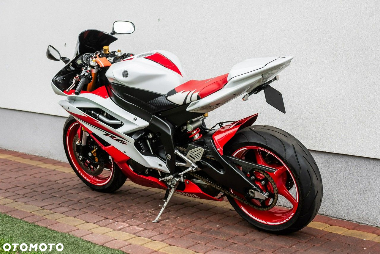 Yamaha R6 - 4
