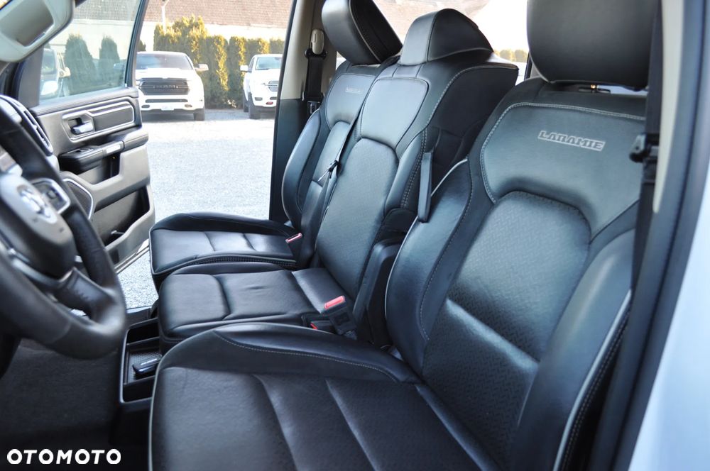 RAM 1500 Crew Cab Longbed Laramie - 17