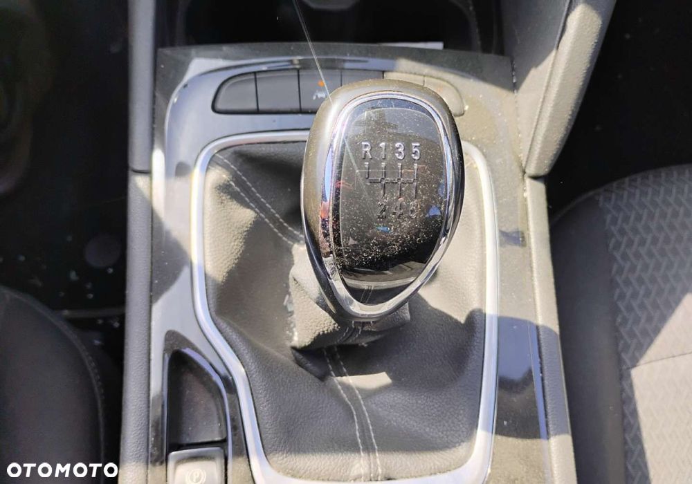 Opel Insignia - 18