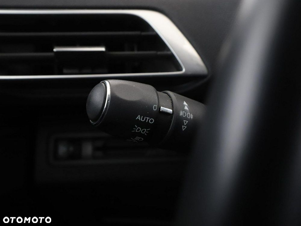 Peugeot 3008 BlueHDi 120 Stop & Start Allure - 36