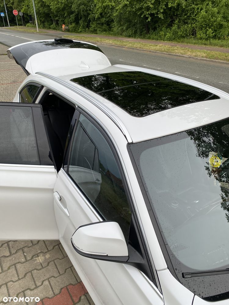 BMW Seria 3 330i xDrive Luxury Line - 17