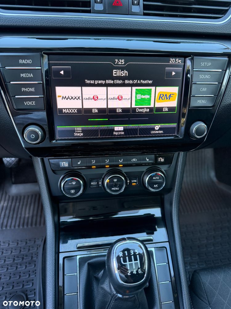 Skoda Superb 2.0 TDI Style - 16