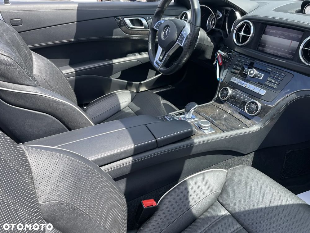 Mercedes-Benz SL 350 7G-TRONIC - 17