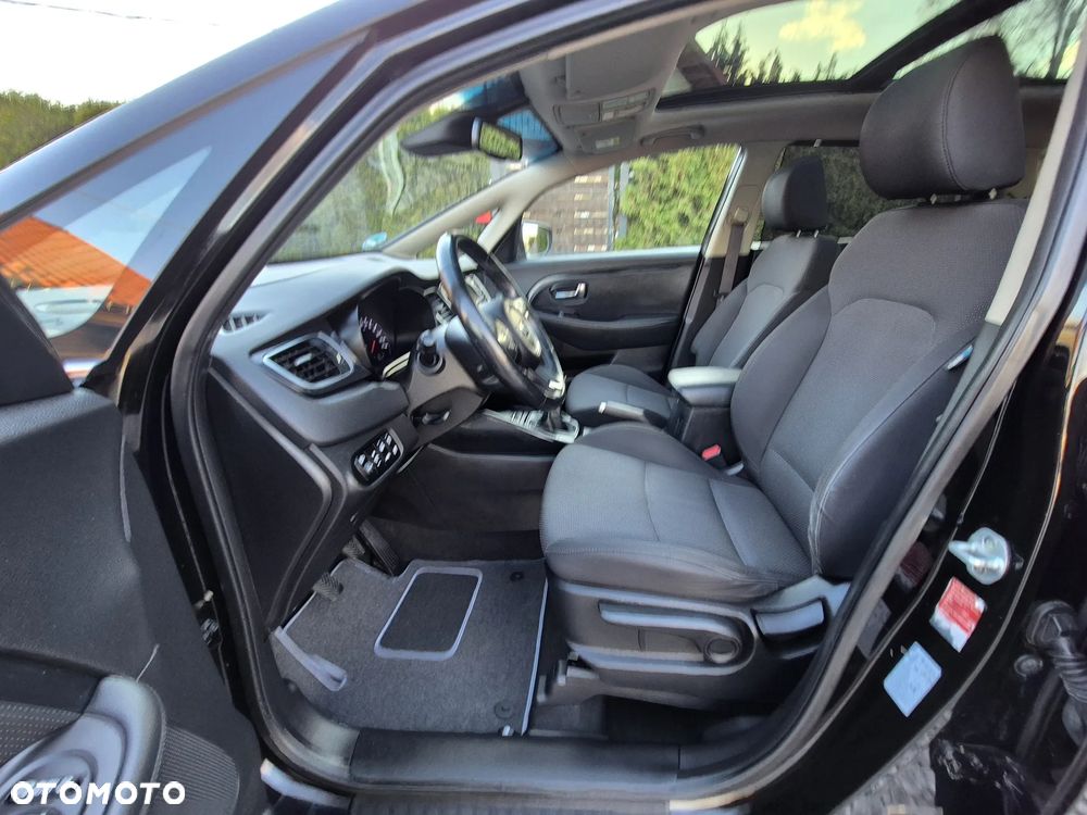 Kia Carens 2.0 GDI Edition 7 - 18