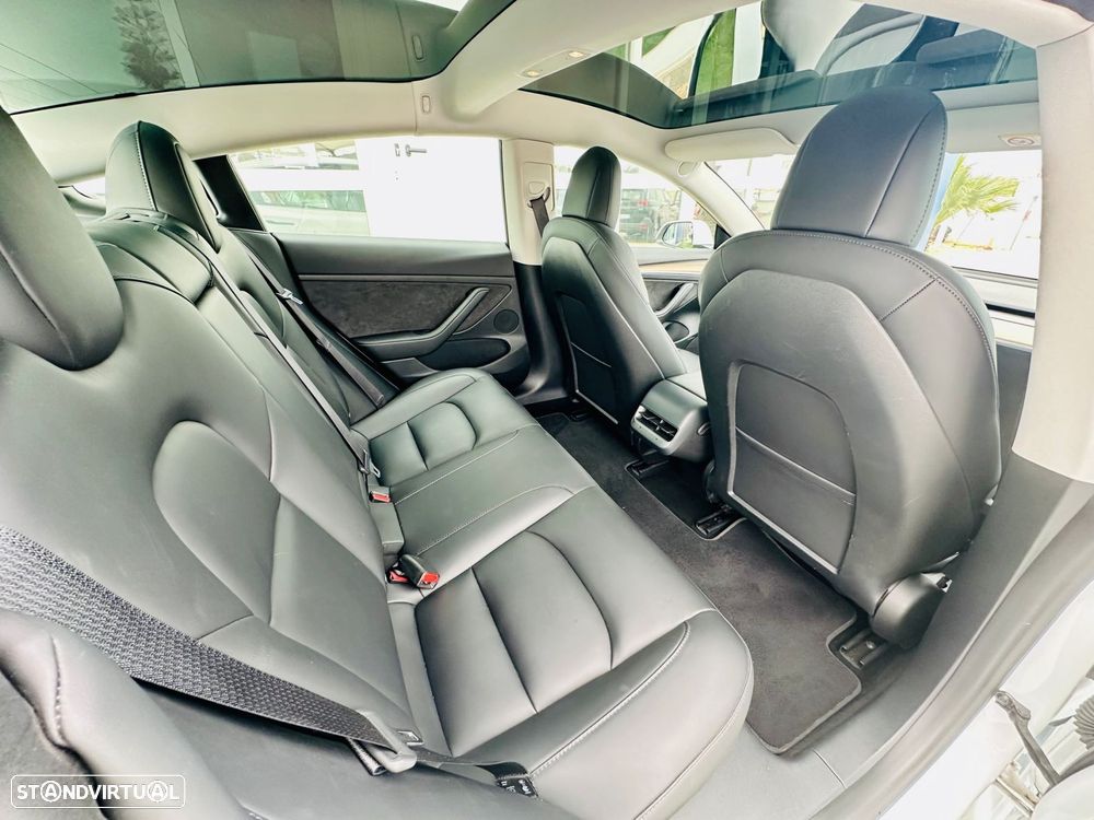 Tesla Model 3 Standard Range Plus RWD - 18