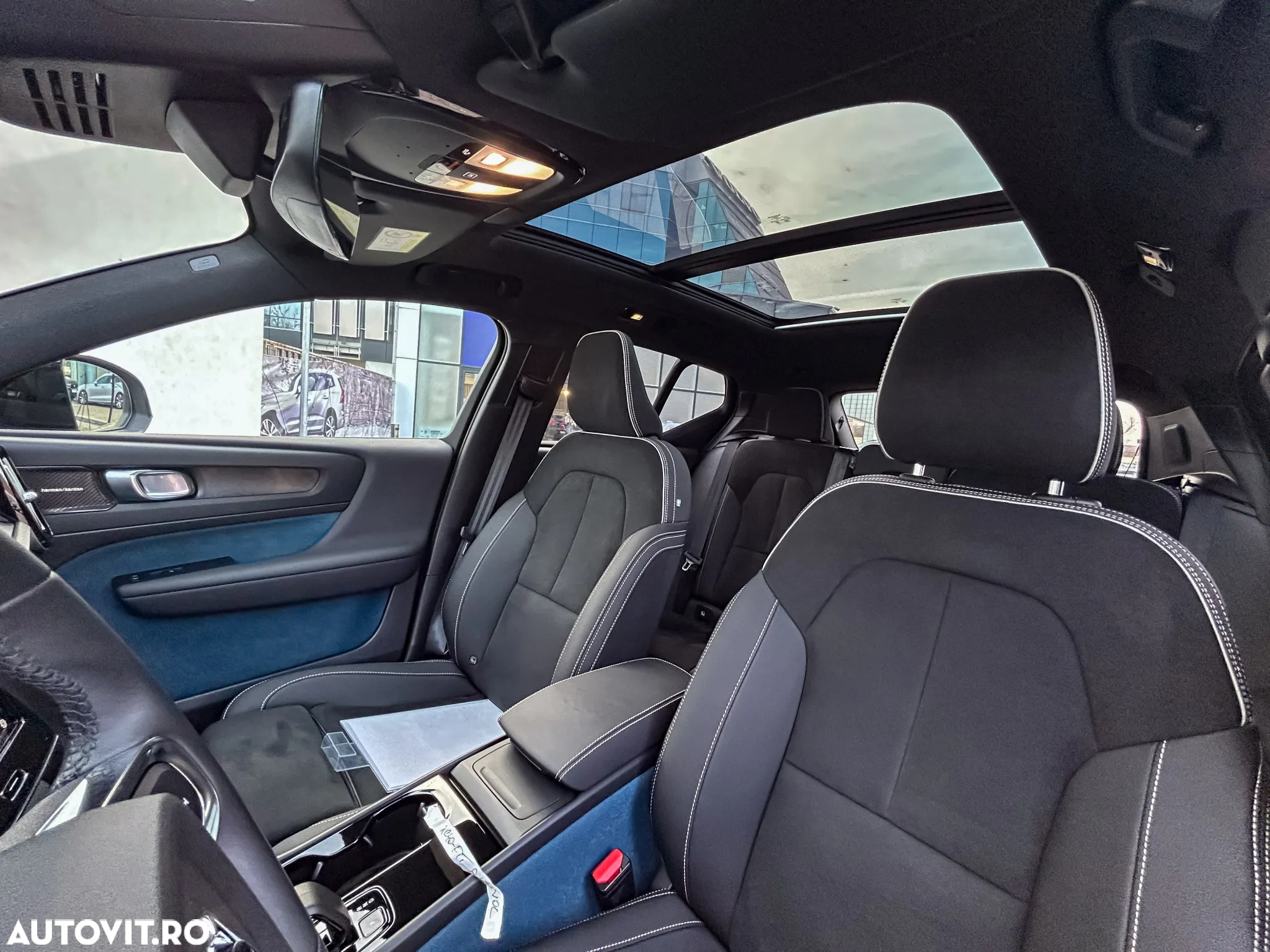 Volvo XC 40 Recharge Single Motor Extended Range RWD Ultimate - 36