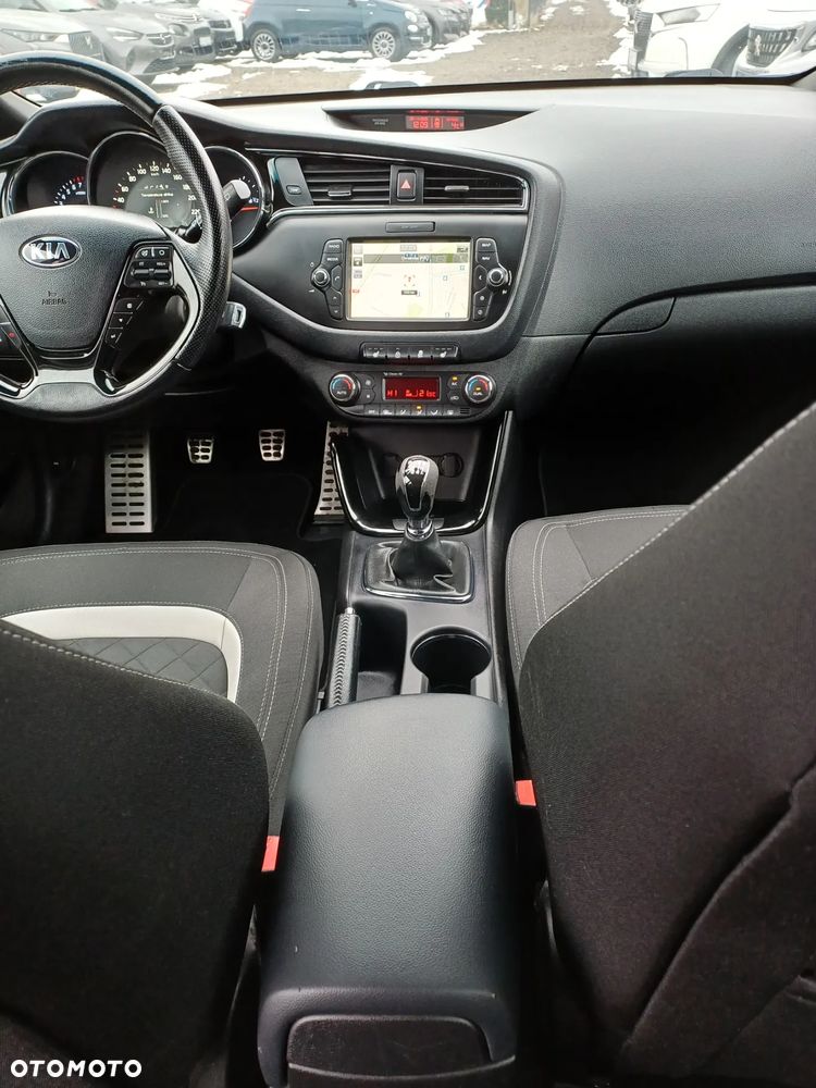 Kia Ceed 1.0 T-GDI ISG GT Line - 22