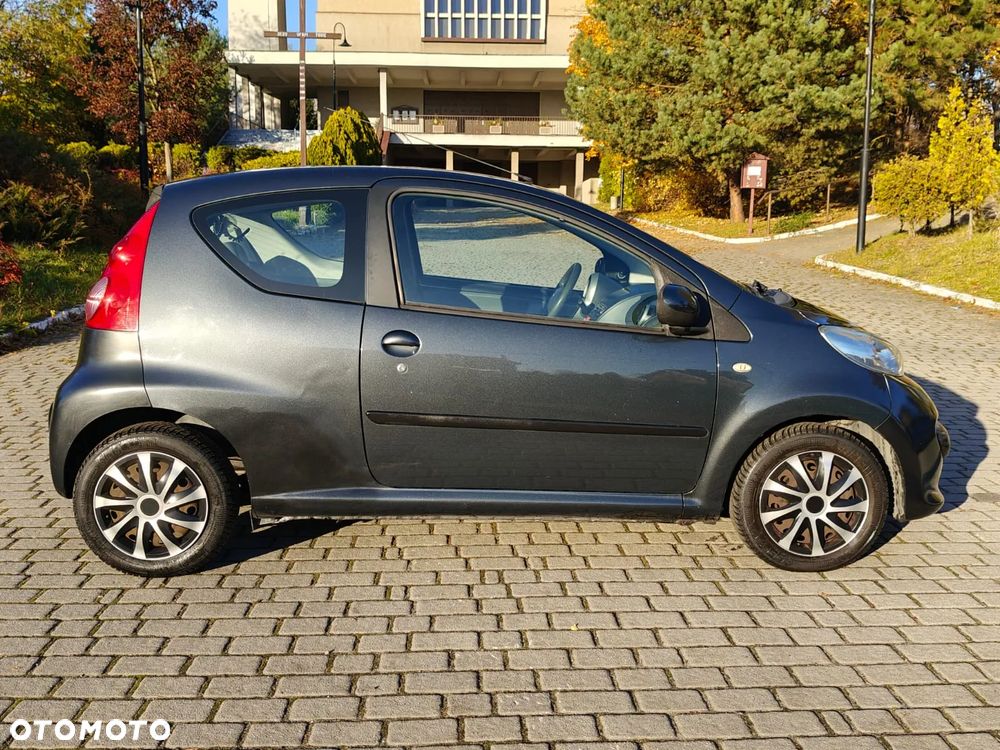 Peugeot 107 1.0 Happy - 10