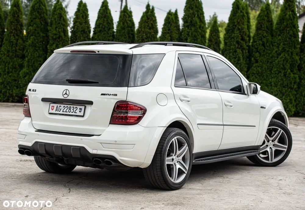 Mercedes-Benz ML 63 AMG 4Matic 7G-TRONIC 10th Anniversary - 15