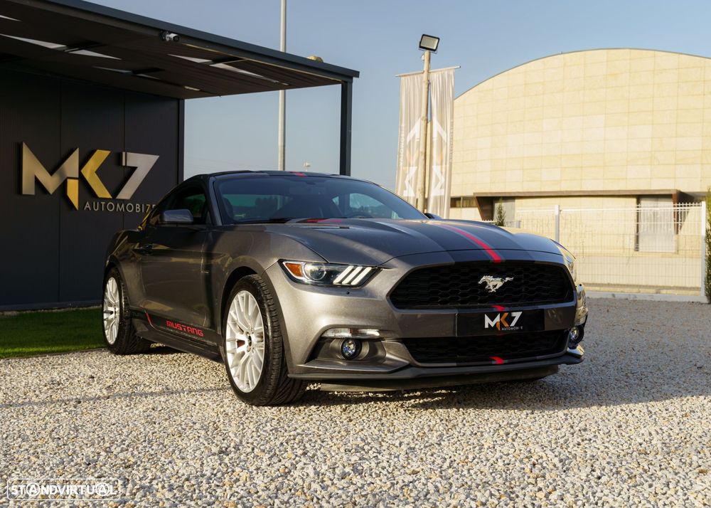 Ford Mustang 2.3 Eco Boost Aut. - 2