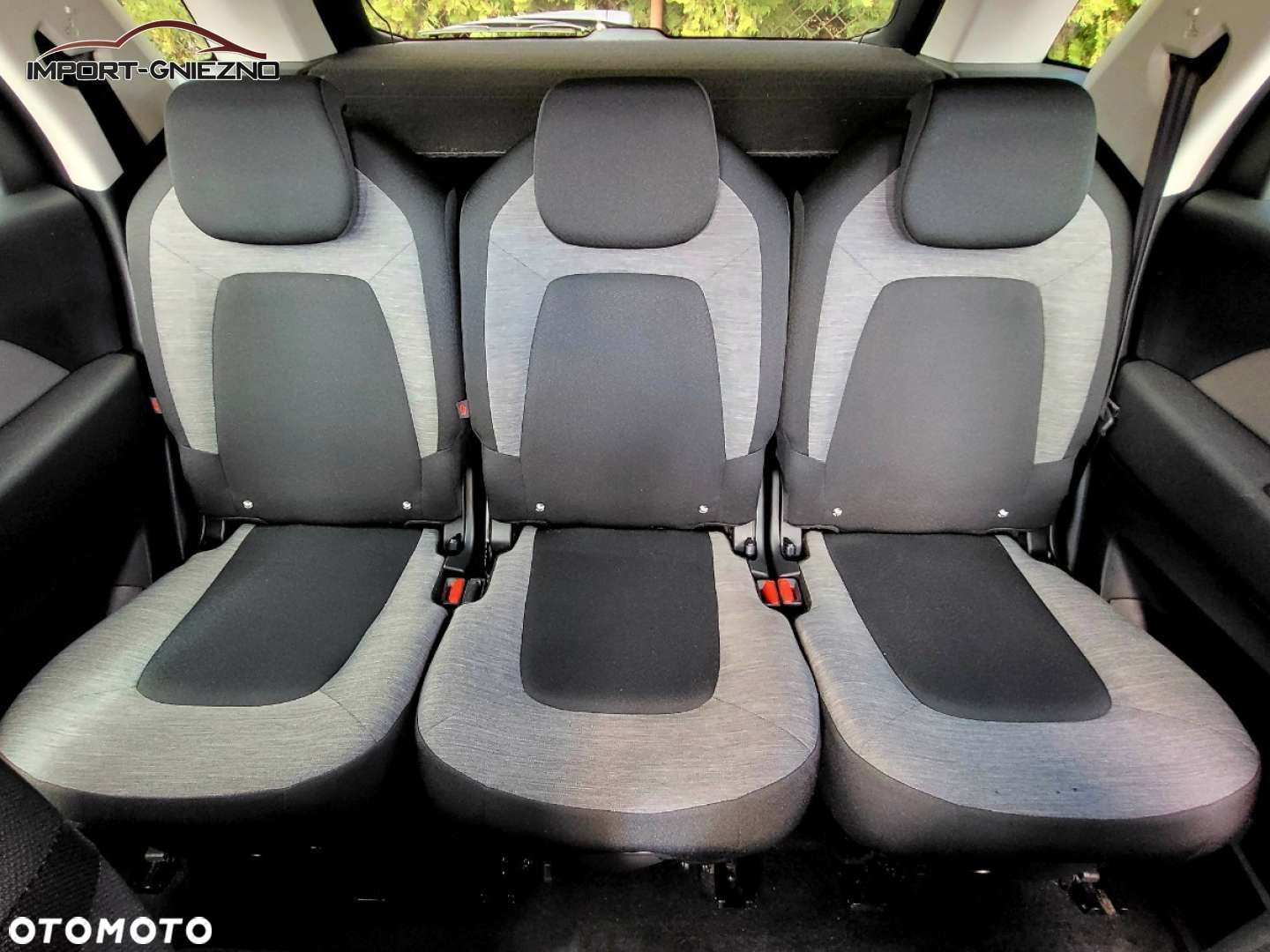 Citroën C4 Picasso - 10