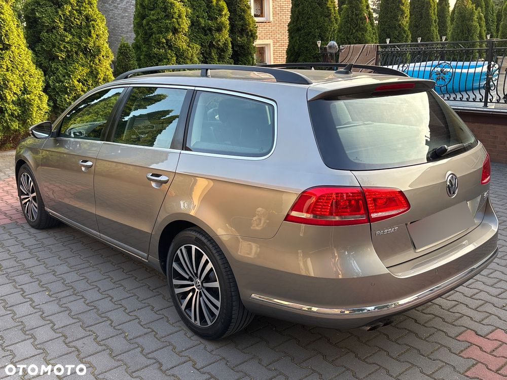 Volkswagen Passat 2.0 TDI Highline - 9