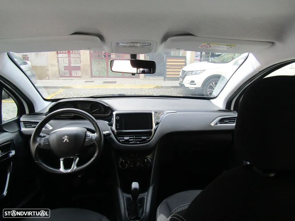 Peugeot 208 1.2 PureTech Active - 6
