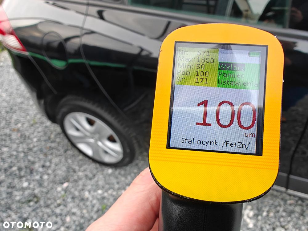 Volkswagen Touran 1.6 TDI DPF Highline - 26