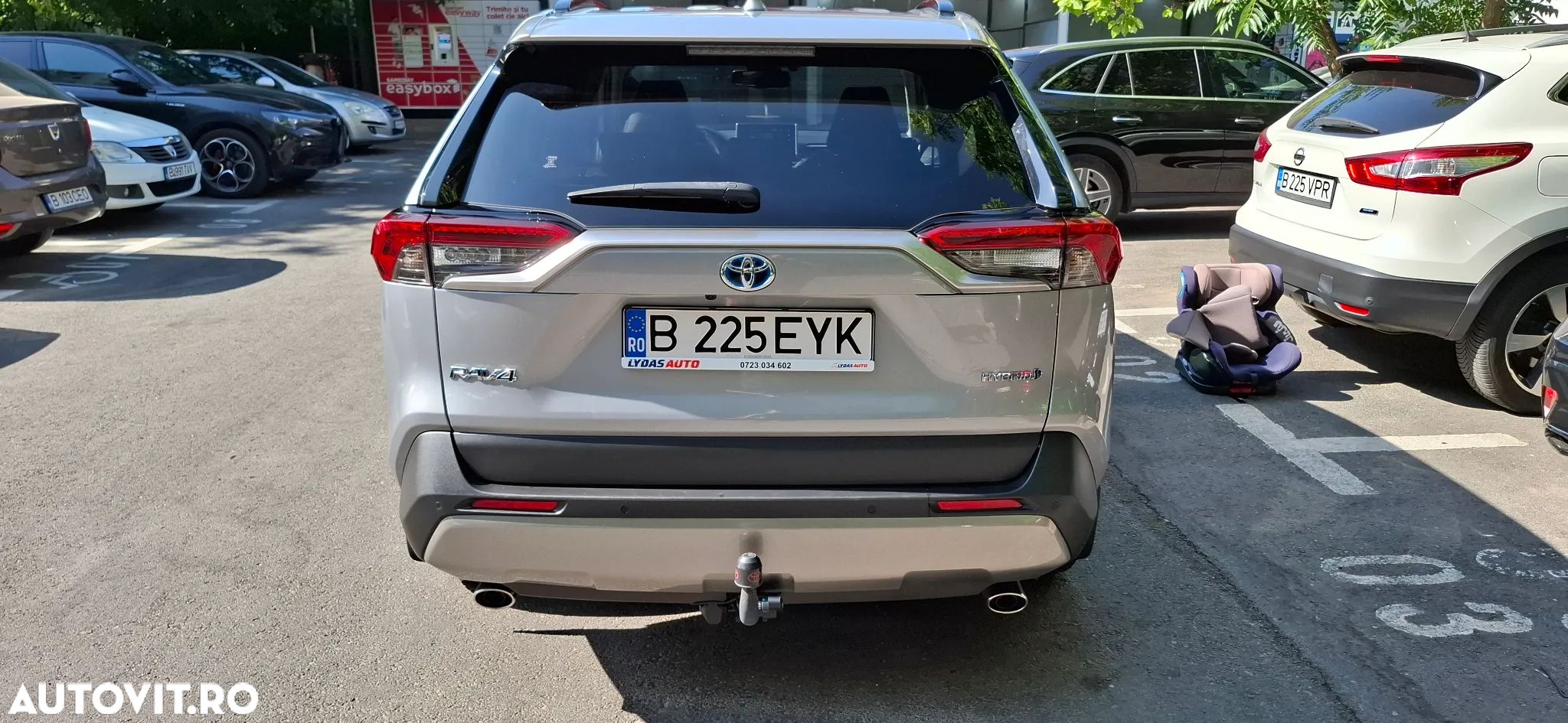 Toyota RAV4 2.5 Hybrid VVT-iE 4x4 Luxury - 2