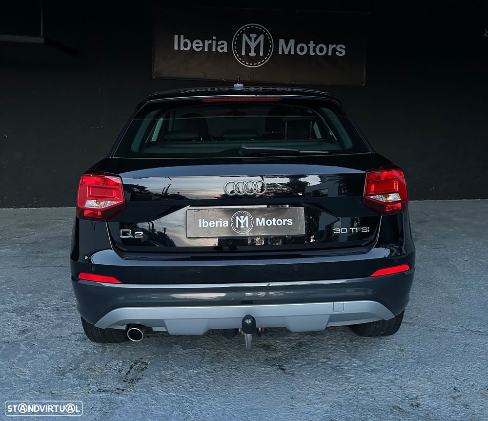 Audi Q2 30 TFSI Design - 8