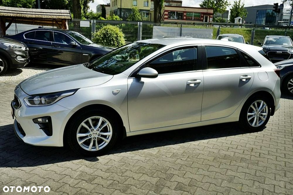 Kia Ceed - 8