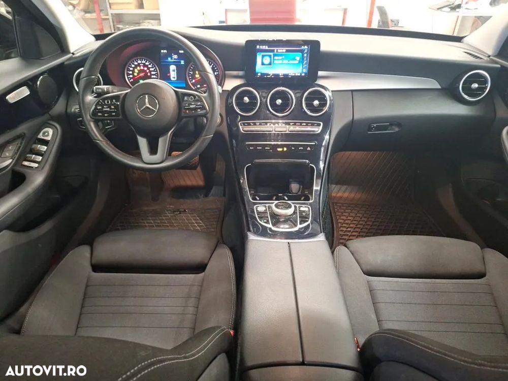 Mercedes-Benz C 220 d 4MATIC Aut - 7