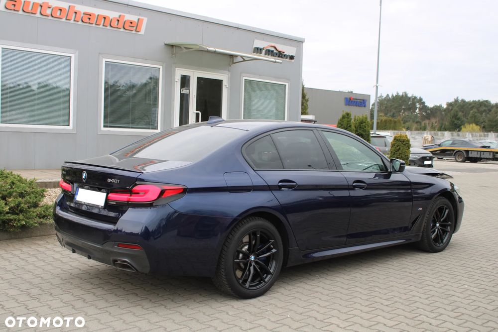 BMW Seria 5 540i xDrive mHEV M Sport sport - 10