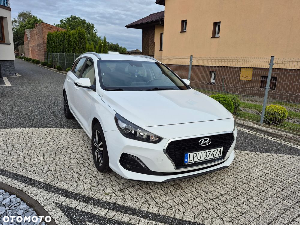 Hyundai i30 1.6 CRDI Intro - 3