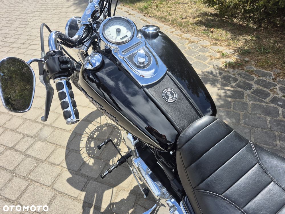 Harley-Davidson Dyna Super Glide - 8