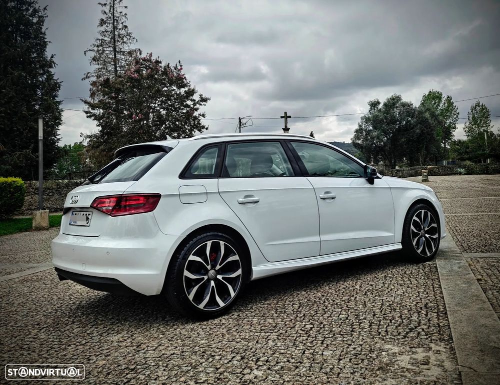 Audi A3 Sportback 1.6 TDI S-line - 19