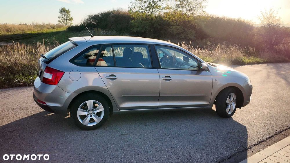 Skoda RAPID - 7