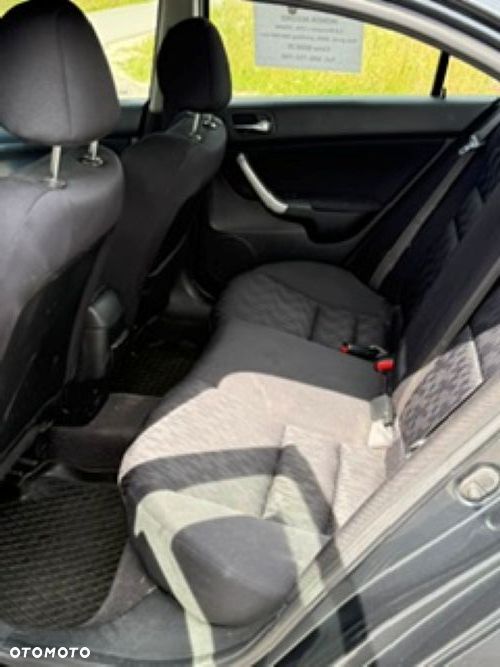Honda Accord 2.0 Comfort - 13