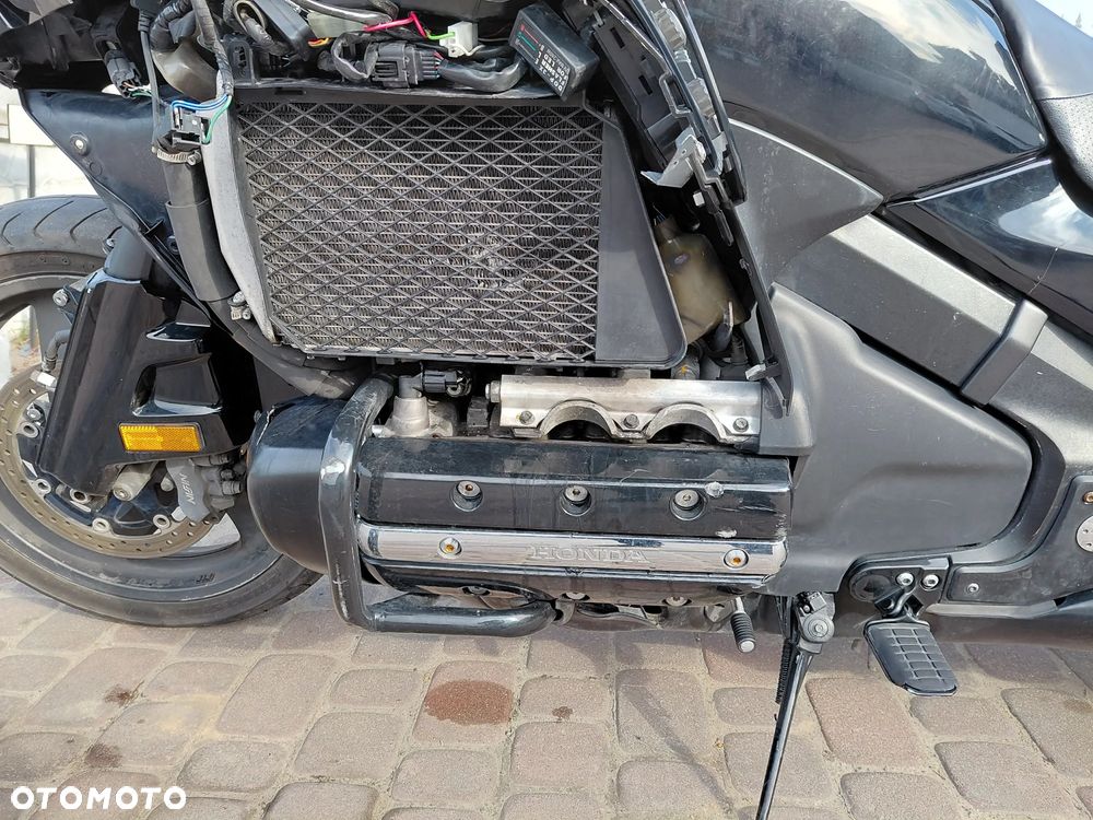 Honda GL - 22