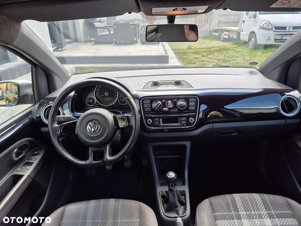 Volkswagen up! club - 6