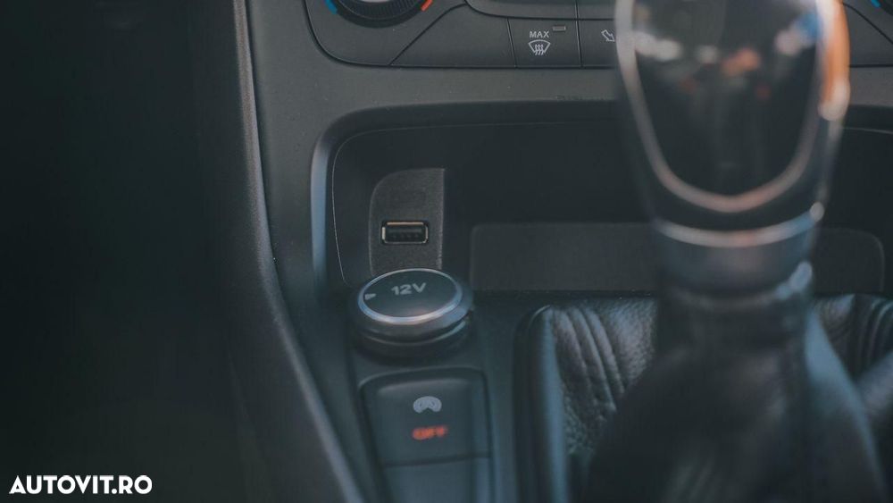 Ford Focus 1.0 EcoBoost Trend - 14