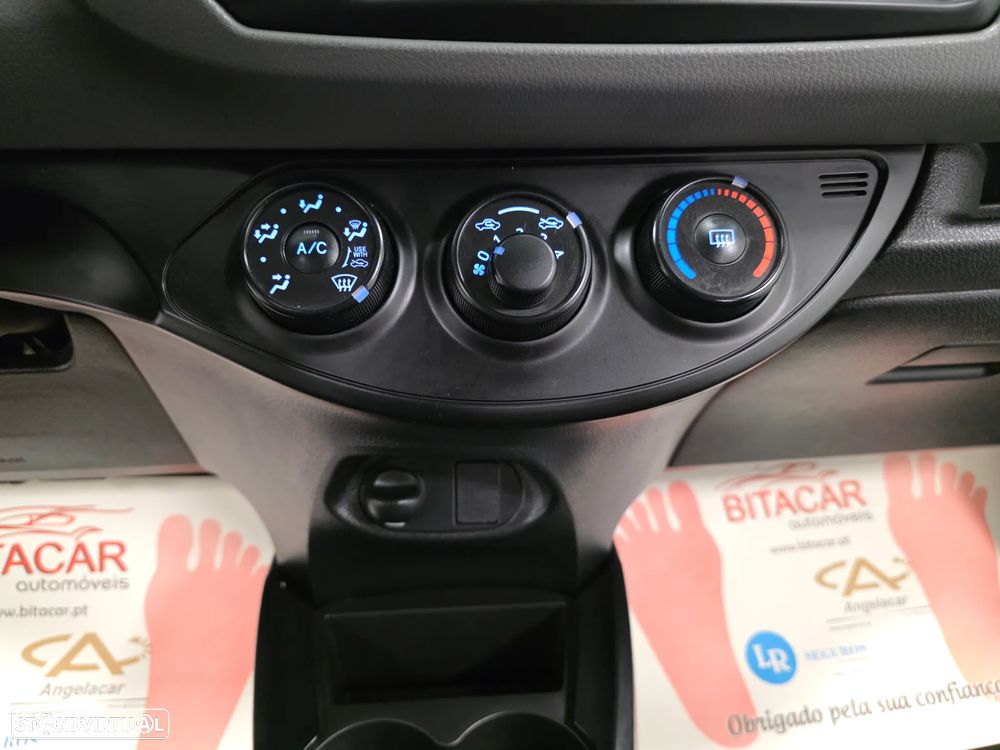 Toyota Yaris 1.4 D-4D ACtive+AC - 55